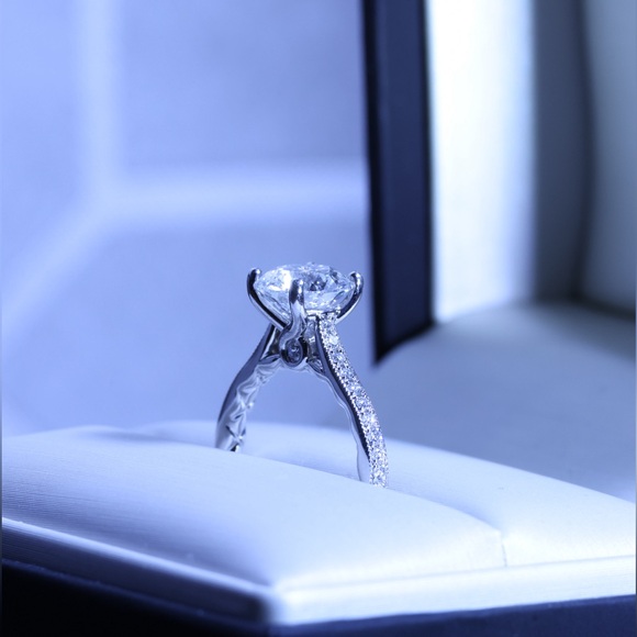 A.JAFFE 1.63 CT Round Brilliant Lab Grown Diamond Engagement Ring in Platinum - Picture 5 of 11